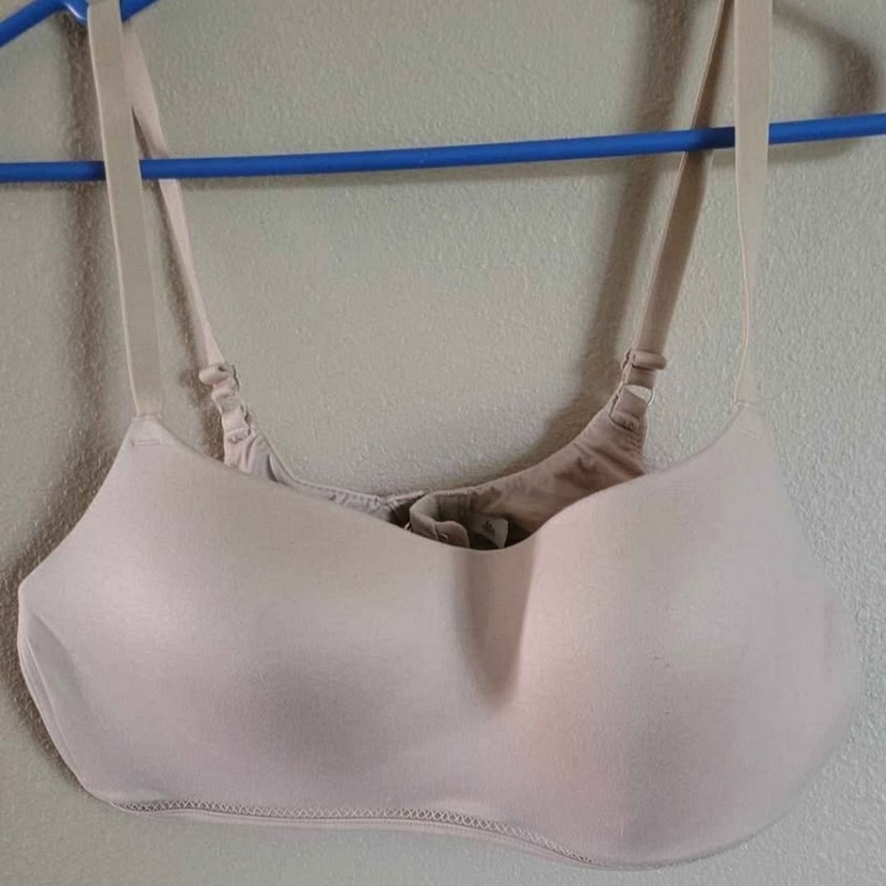 Seamless Cream Bra